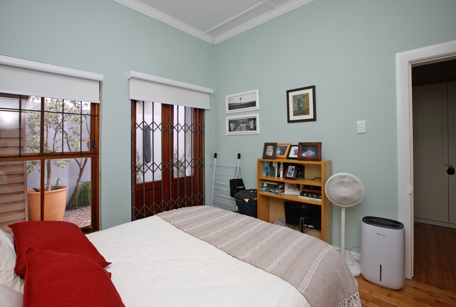 2 Bedroom Property for Sale in Harfield Village Western Cape